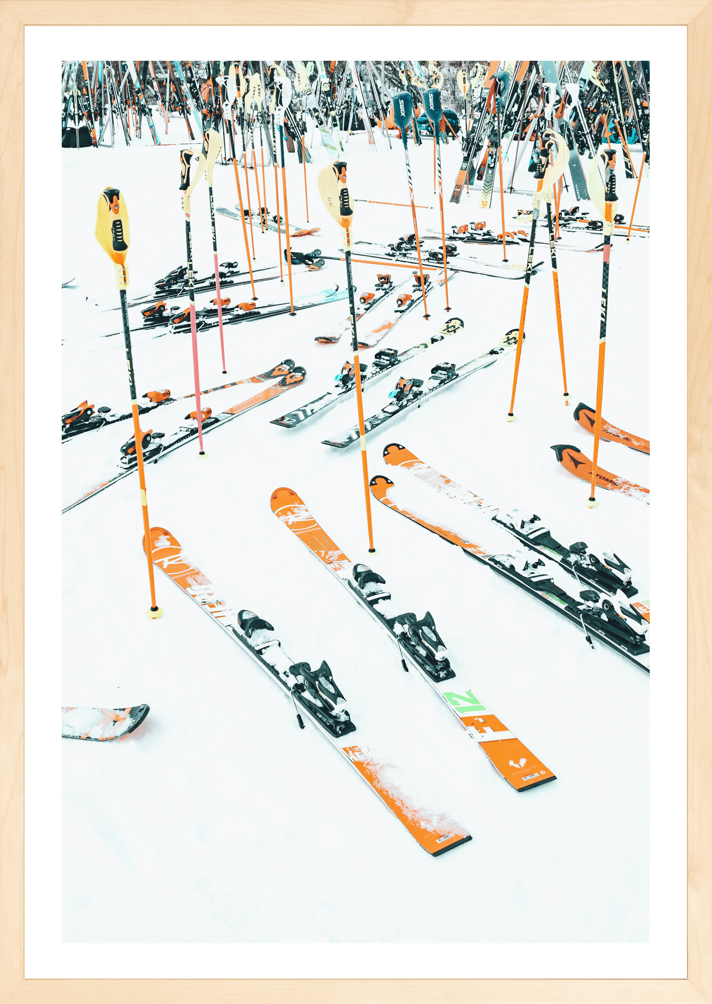 Abstract ski art, sleek modern chic vibes. Large scale prints great for modern interiors. Natural frame.